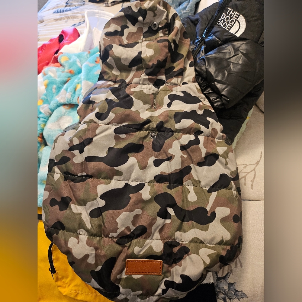 Assorted Dog Clothes, Pjs, And Jackets. - Picture 7 of 16